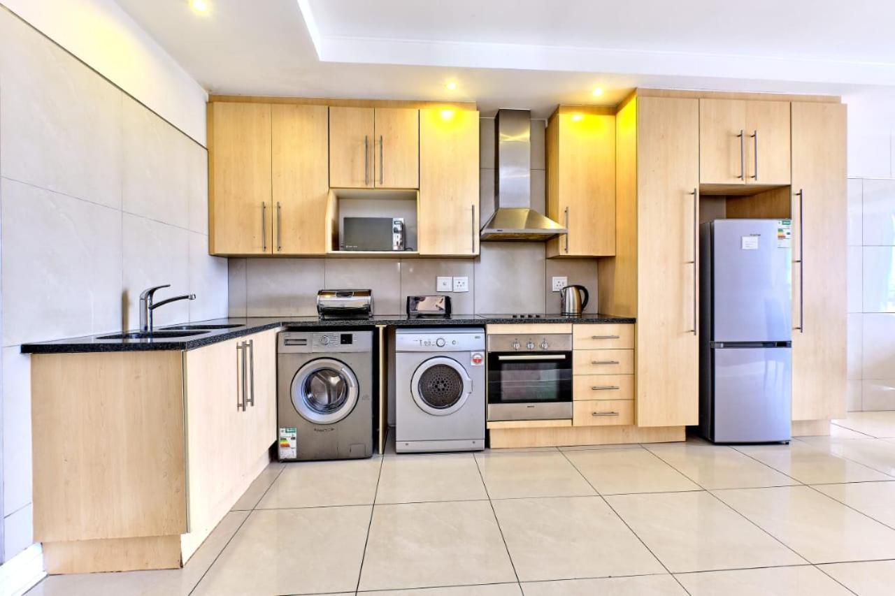 Sandton Serviced Apartments@Hydro Γιοχάνεσμπουργκ Δωμάτιο φωτογραφία