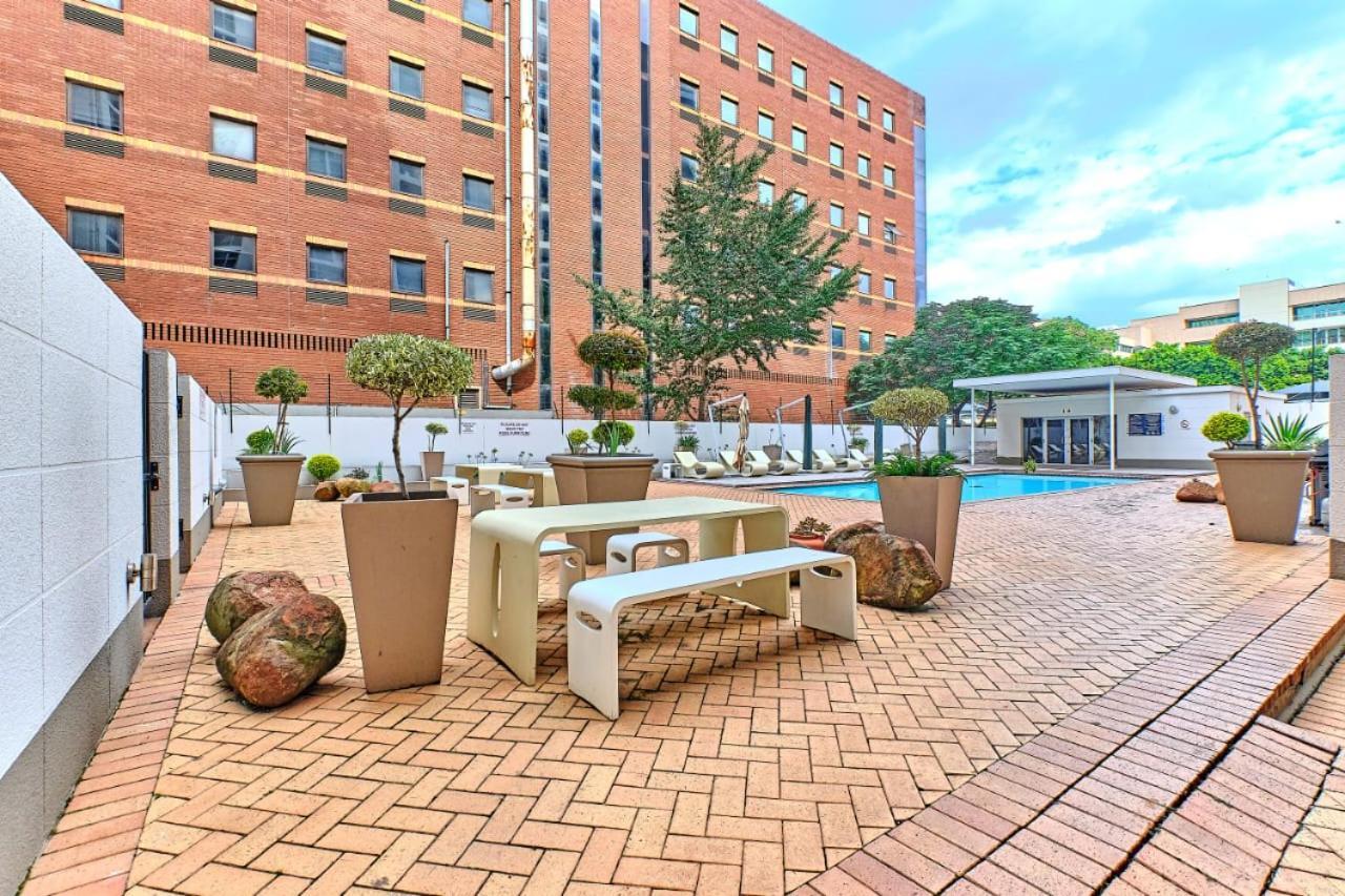 Sandton Serviced Apartments@Hydro Γιοχάνεσμπουργκ Δωμάτιο φωτογραφία
